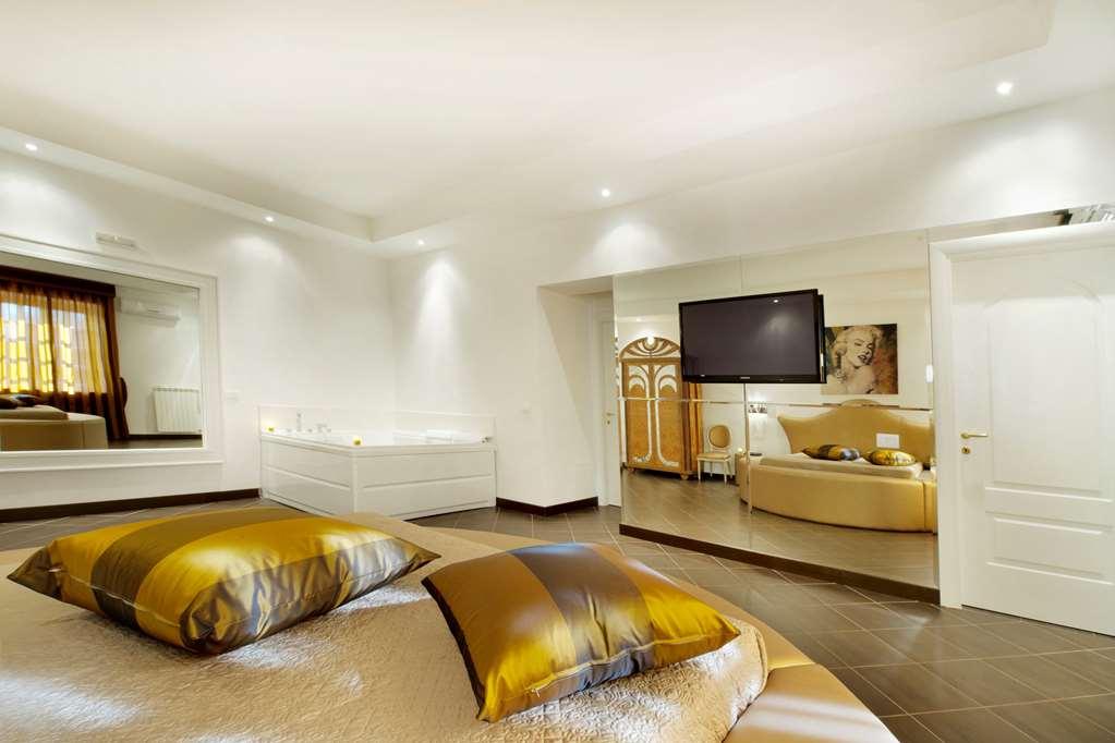 Hotel Quadrifoglio Roma Eur Phòng bức ảnh